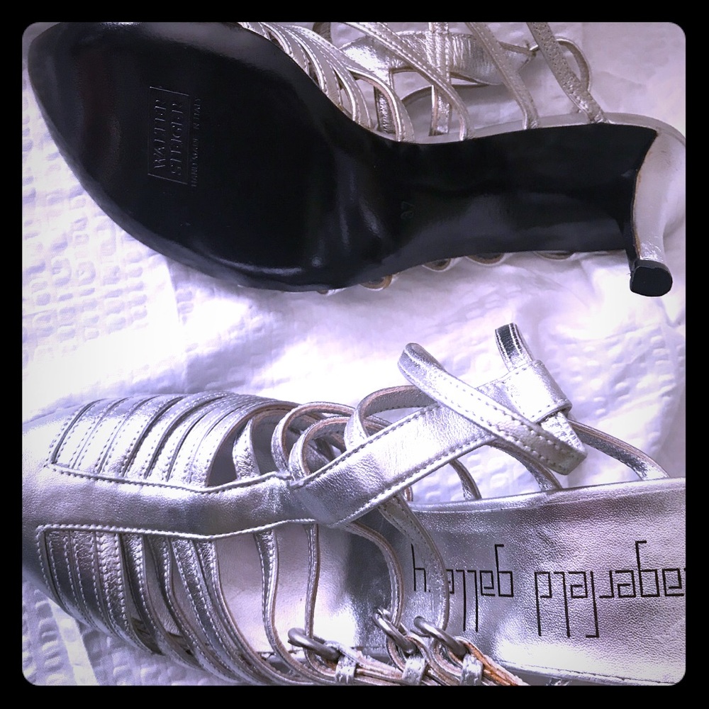 Silver heel